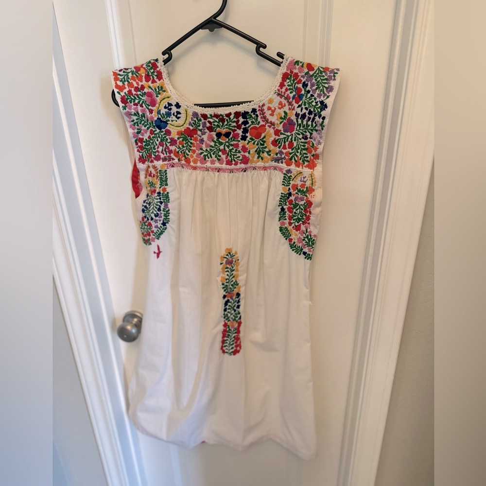 Mi golondrina Arroyo de Flores dress